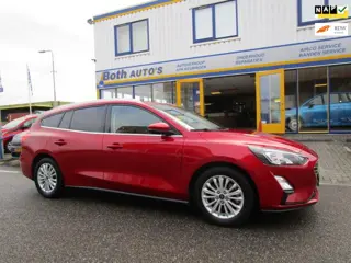 Ford Focus Wagon 1.0 EcoBoost Hybrid Titanium X Business trekhaak!