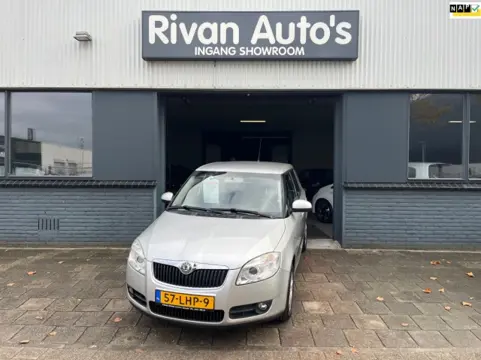 SKODA FABIA 1.6-16V ELEGANCE