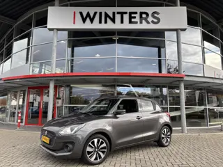 Suzuki Swift 1.2 Stijl Smart Hybrid | Navigatie | Camera | Stoelverwarming | Adaptive Cruise Control