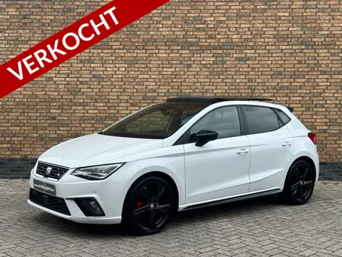 SEAT Ibiza 1.0 TSI FR Black Edition Pano Virtual Led Stoelvw Cam Climatr