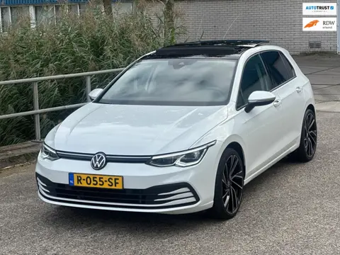 Volkswagen Golf eTSI Life Business!2022 Panodak!IQ-Light!Camera!19"LM.velgen!