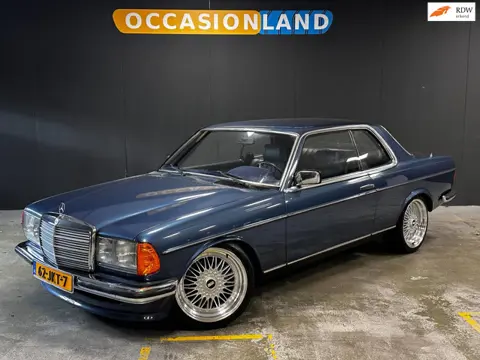 Mercedes-Benz 200-280 (W123) 230 CE COUPE W123|HANDGESCHAKELD|APK2027|