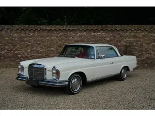 Mercedes-Benz 200-serie 280 SE 3.5 W111 very original, low kilometres, V8 engine