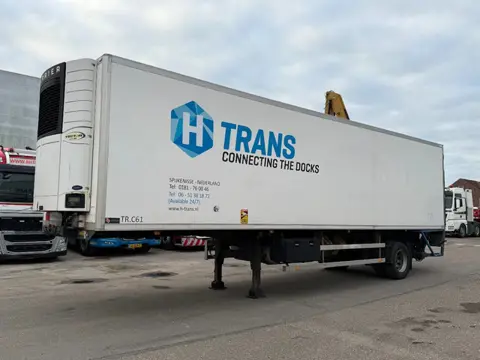 Renders + CARRIER VECTOR 1850 + DHOLLANDIA LIFT (bj 2011)