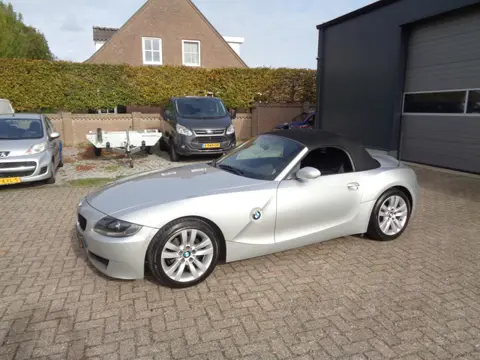 BMW Z4 Roadster 2.0i Introduction Airco, LM velgen, orgineel nederlandse auto, nieuwstaat !!