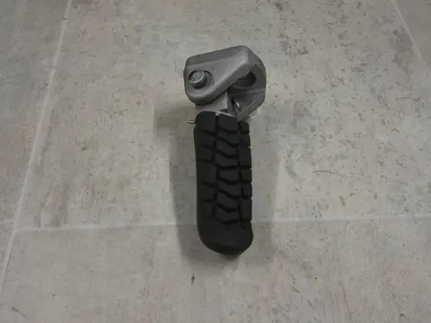 VOETSTEUN LINKS KTM 690 Duke 4 2012 - 2015