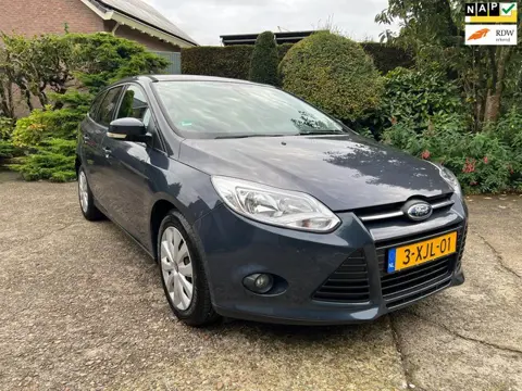Ford Focus Wagon 1.6 TI-VCT Trend, ECC, Cruise Control, Trekhaak, Nette auto!