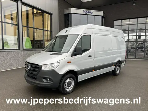 Mercedes-Benz Sprinter 317 CDI L2 H2 MBUX / 360 Camera / Navigatie / Cruise control / Airco / 270 Gr