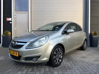 Opel Corsa 1.2-16V '111' Edition/133.000 NAP/Cruise ctrl/Airco/Trekhaak/
