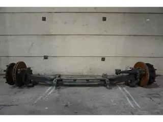 Mercedes-Benz F-8/C22.5 RECHT (bj 2015)