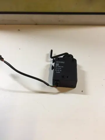 Motor centralevergrendeling Opel Corsa B 90386381
