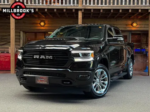 Dodge Ram 1500 Laramie Sport Pentastar, origineel Nederlands, 1e eigenaar, Panorama, Apple Carplay
