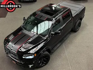 Dodge Ram 1500 Sport Hurricane ALL- IN, Widebody, Black Edition, LPG, Bakflip, Panoramadak, Adaptiev
