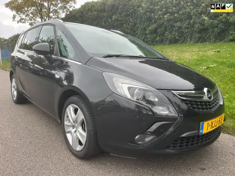 Opel Zafira Tourer 1.6 CDTI Business+ - Navi - Camera - Clima - Cruise