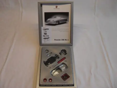 Decoratief object - Porsche, Boxter, Metallmodell als