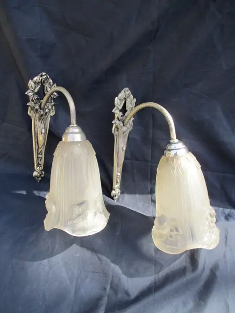 GILLES. Paar Art Deco schansen. Zilver brons en glas. Rond