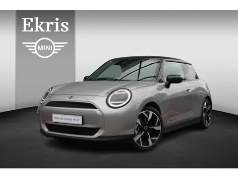 MINI 3-deurs Cooper E | Favoured Trim + Pakket M