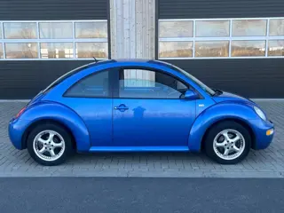 Volkswagen New Beetle 2.0 Highline apk