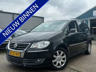 Volkswagen Touran 2.0 TDi Highline Business | ECC | LMV | Trekhaak