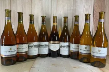 1997 Robert Mondavi x2 , 2000 Chardonnay, 1999, 2000 x 4