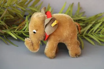 Steiff - Vintage - EAN 6310.0 - Olifantje bruin mohair -