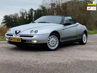 Alfa Romeo Spider 2.0-16V T.Spark L CABRIO Airco NAP Zwart-Leder Nieuwe apk