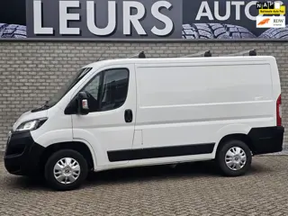 Peugeot Boxer 330 2.0 BlueHDI L1H1 Premium Pack Trekhaak/Camera