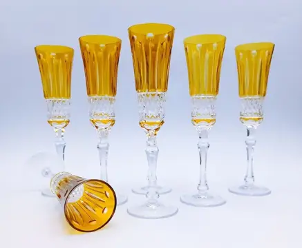 Fabergé - Maison Tatiana amberkleurige fluitglazen (7) -