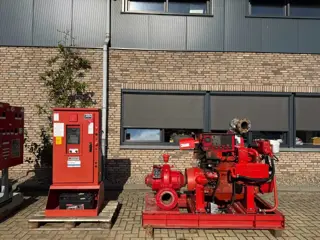 John Deere 6068 HF 120 Armstrong 452 m3 / h Diesel Waterpomp brandschade