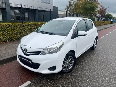 Toyota Yaris 1.0 VVT-i Comfort Navigatie Airco Elektrisch-pakket Face-lift