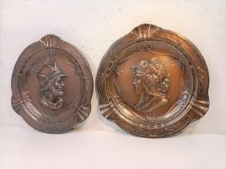 Portret van een dame, portret van een ridder, plaquette