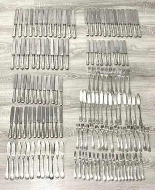 Christofle - Bestek (145) - Verzilverd - Model Chinon