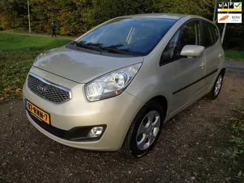 Kia Venga 1.4 CVVT X-ecutive 69000 NL KM'S! PDC! CLIMA!NAP!