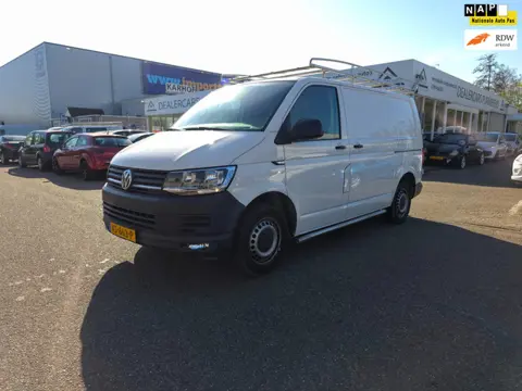 Volkswagen Transporter 2.0 TDI L1H2 Comfortline