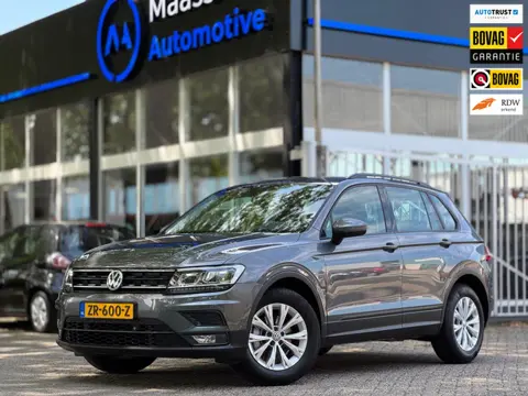 Volkswagen Tiguan 1.4 TSI ACT Aut Lane ass Volledig onderhouden Navi Apple CarPlay Stoel vw Nieuwe A