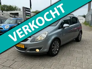 Opel Corsa 1.4-16V '111' Edition LAGE KMSTAND | AIRCO | LUXE UITVOERING