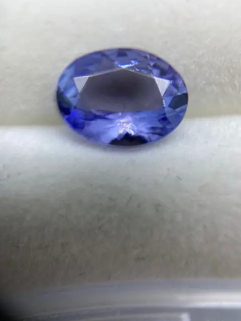 Blauw Tanzaniet - 1.17 ct