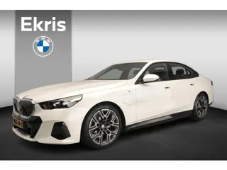 BMW 5 Serie Sedan 530e | M-Sportpakket | LED | Navigatie | Sportstoelen | Stoelverwarming | DAB | Ha