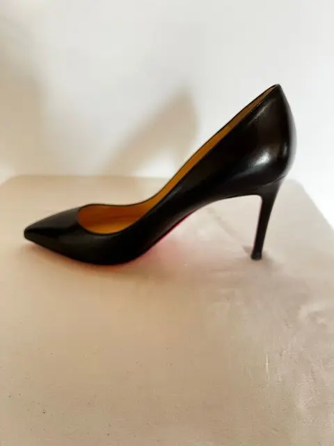 Christian Louboutin - Pumps - Maat: Schoenen / EU 37,5