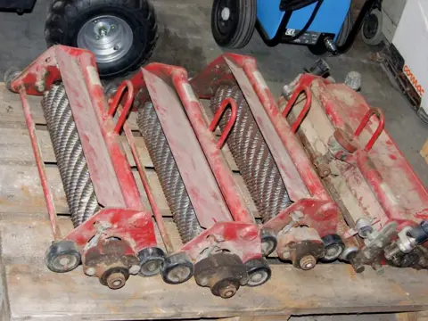 Toro verticuteer units