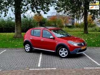 Dacia Sandero 1.6 Stepway / 1e eigenaar / Nap / Airco / Nieuwe Apk / Dealer onderhouden