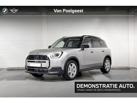 MINI Countryman C MINI Countryman 1.5 C Classic M Plus | Pakket M Plus | Dak en spiegelkappen in Jet