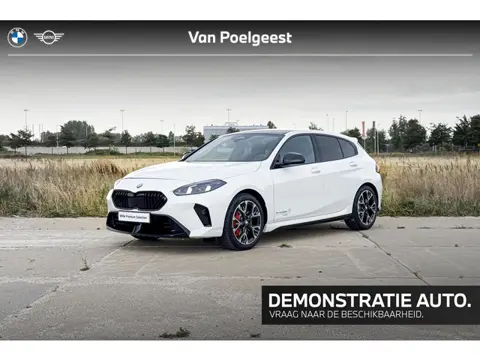 BMW 1 Serie 120 M Sport | M Sport Pro | Harman Kardon | Comfort Access | Stoelverwarming |