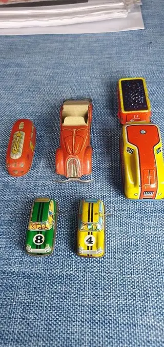 A.o. Technofix - 5 speelgoedauto's - 1960-1969