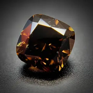 1 pcs Diamant - 0.72 ct - Cushion - fancy donkergeelachtig