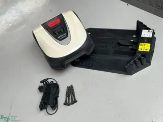 Honda Gebruikte Hrm 40 Robotmaaier maairobot (bj 2020)