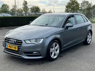 Audi A3 Sportback 1.6 TDI 81KW Ambition Sport Edition - NAVI -