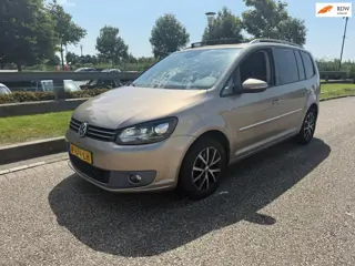 Volkswagen Touran 2.0 TDI Comfortline BlueMotion * APK * NAP * EURO 5 *