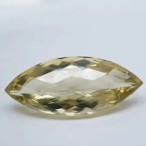 Geel Citrien, geen reserve - 50.72 ct