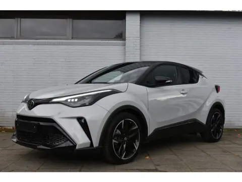 Toyota C-HR 1.8 Hybrid GR-Sport Limited Automaat 122pk | JBL | Navigatie | Premium Pack | BSM | Stuu